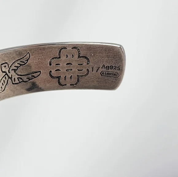 Gucci Blind For Love Silver Cuff Bracelet - Picture 7 of 17